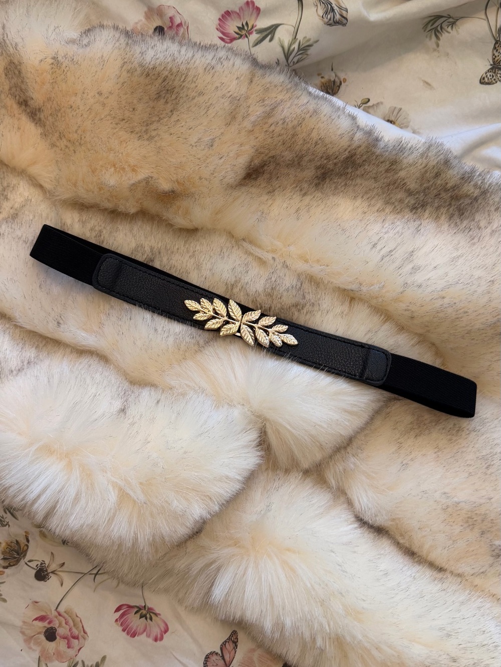 Black Elastic Waist Belt with Gold Leaf Accent